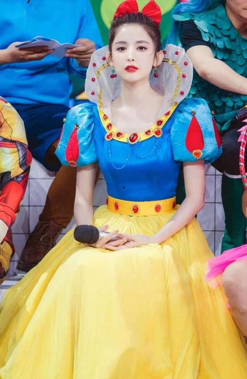 娱乐吃瓜穿上cos,Cosplay盛宴，明星同款造型大揭秘！